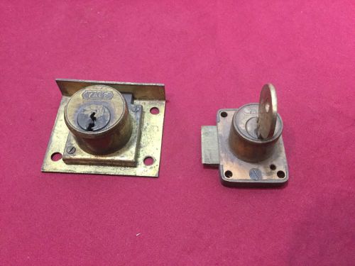 Yale Original Cabinet Locks, Set of 2, w/ Keys - Locksmith