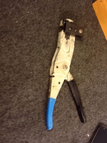 Winchester Electronics Cat No. 107-052 Crimping Tool crimper crimp Box 9