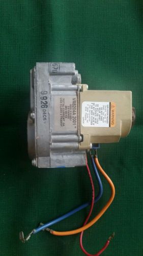 Honeywell vr8204a2001 hvac furnace gas valve for sale