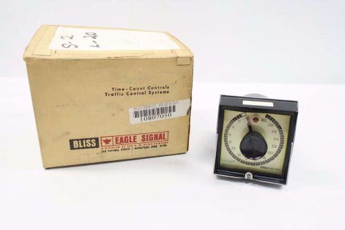 NEW EAGLE SIGNAL HP705A621 3M68 CYCL-FLEX 0-30MIN TIMER D531099