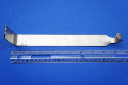 Aesculap retractor tissue hibbs 9.25&#034; length 3&#034; for sale