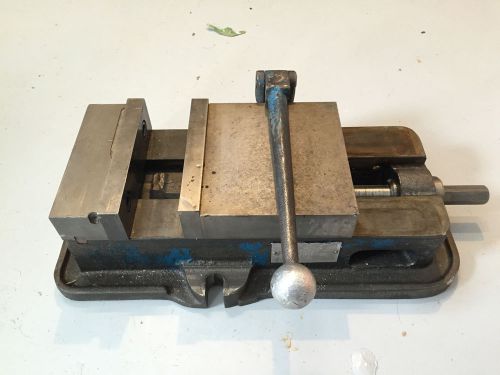 KURT 6&#034; VISE D60    Free delivery to N. Alabama