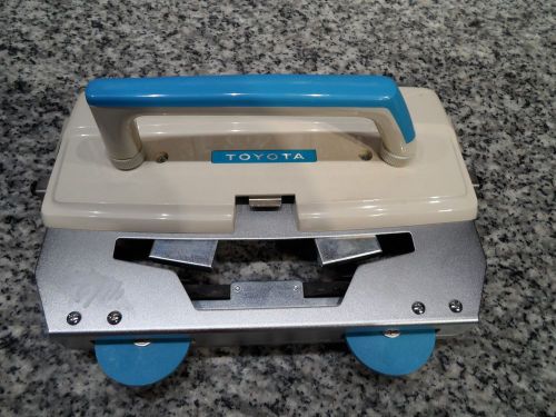 TOYOTA K747 KNITTING MACHINE CARRIAGE