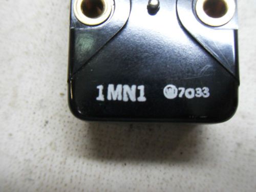 (G1-6) 1 NEW MICRO SWITCH 1MN1 LIMIT SWITCH