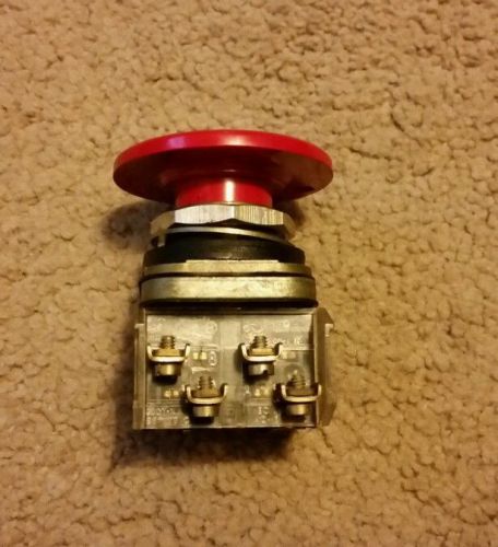 ALLEN BRADLEY  RED MUSHROOM HEAD PUSHBUTTON SER T W/ CONTACTS 800T-D...