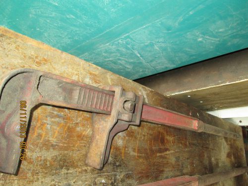 BEAN VINTAGE 65&#034; LONG 7 1/2&#034; OPENING FRAME &amp; AXLE BENDING BAR PIPE WRENCH (11-8)