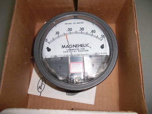 DWYER PRESSURE GAGE 2000-0-C *USED*