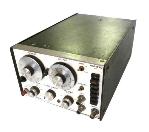 WAVETEK SWEEP / SIGNAL GENERATOR 0-950MHZ MODEL 1801 - SOLD AS IS