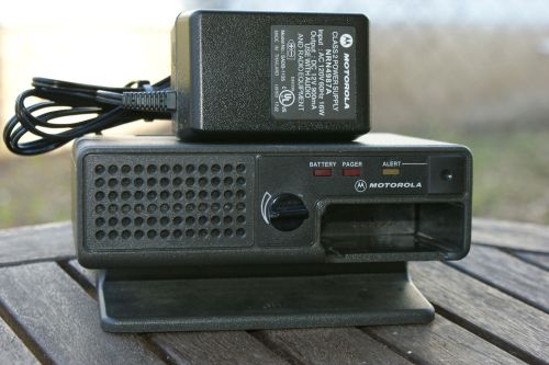 Motorola Minitor II Fire Pager Desktop Charger