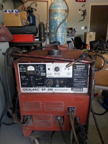 Lincoln Idealarc SP200 Mig Welder w/ built in Wire Feeder &amp; Tweco Gun and TANK