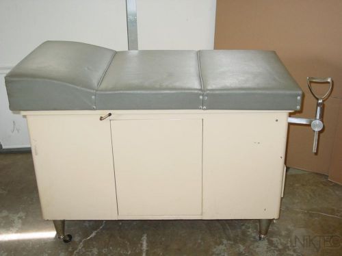 ENOCH&#039;S MEDICAL  Doctor Office Medical OB/GYN Gynecology Exam Table