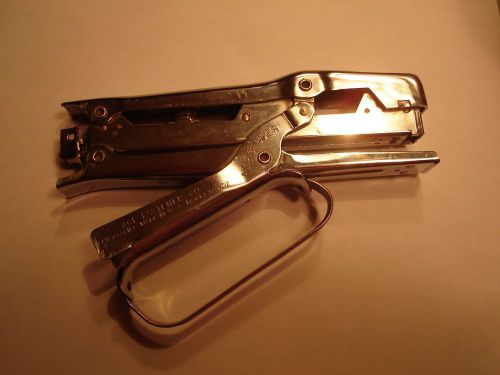 ACE CLIPPER STAPLER PLIER TOOL #702 W/ STAPLES Model 700