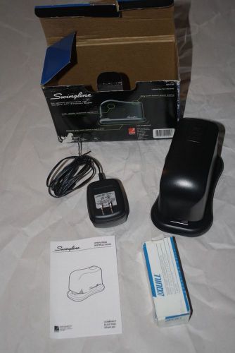 Swingline Conpact Electric stapler - dual power - staples 2- 12 sheets