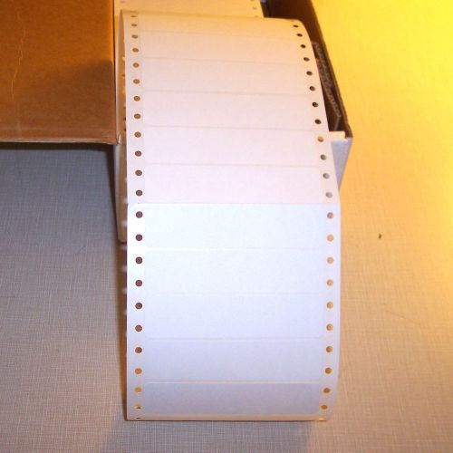 PACK OF 5000 NEW 40015-100 DOT MATRIX PRINTABLE LABELS 4&#034; X 15/16 - 1&#034; WHITE