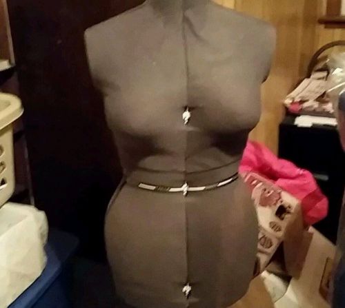 Large adjustable dress form