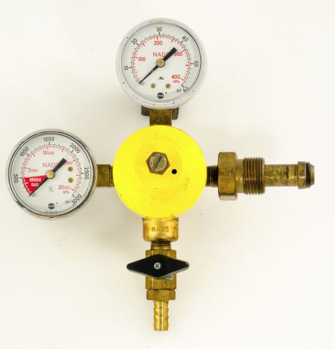 NASD DUAL GAUGE COMPRESSED INERT GAS REGULATOR