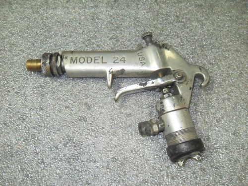 (V44) 1 USED ACCUSPRAY MODEL 24 SPRAY GUN