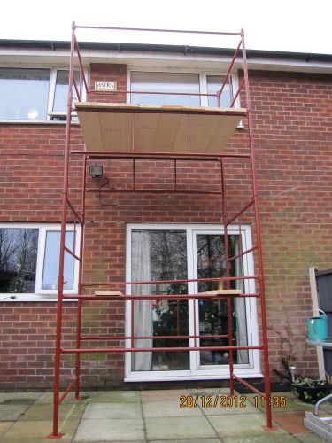 New diy steel scaffold tower 6&#039; x 4&#039; x 16&#039; working height c/w platform. for sale