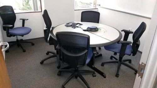 Teknion 48&#034; modular round confrence tables grey/black edge w/power for sale