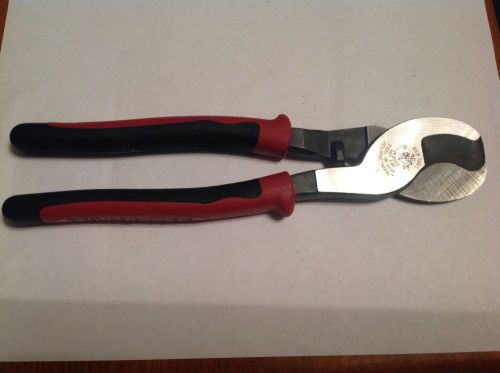 NEW KLEIN J63050 9&#034; JOURNEYMAN WIRE CUTTER PLIERS SALE