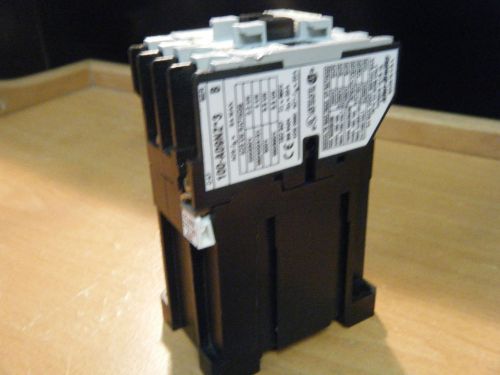 Allen Bradley100-A09NZ*3 Series B 4 Pole Contactor