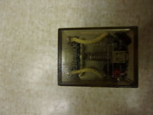 Omron MY2N-MKK Cube Relay 1953YU, used *FREE SHIPPING*