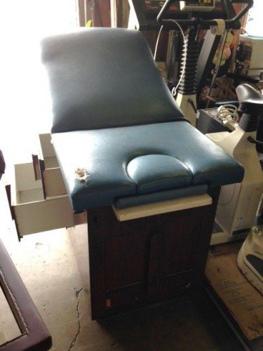 Older Exam Table