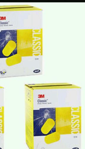 3M 310-1001 Earplugs Classic Uncorded EarPlugs (400 pairs) 2 Boxes