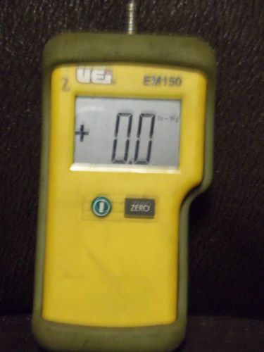 UEI  EM 150  manometer