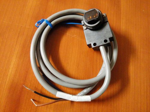 BANNER ENGINERING SE612LVAG-43385 PHOTOELECTRIC SENSOR,  FREE SHIP