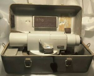 Nikon vintage Autolevel AE MADE IN JAPAN w/hardCarry Case. 20inv