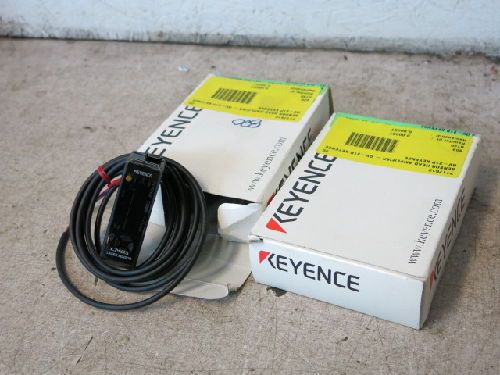 2 KEYENCE GV-21P LASER SENSOR HEAD AMPLIFIER, 10-30VDC, NEW