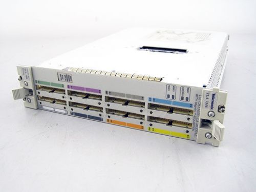 Tektronix tla7m4-1s 2 ghz 136 channel logic analyzer ~ tla704 &amp; tla711 tla 7m4 for sale