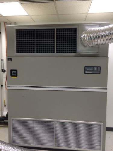 10 Ton Liebert AC Upflow with Econocoil, 2006, 208V