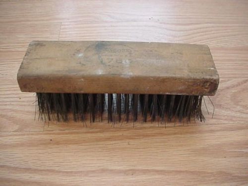 Osborn 1780 Heavy Wire Brush with Wooden Handle 7 1/4&#034;x2 1/8&#034;x1 5/8&#034; Bristles