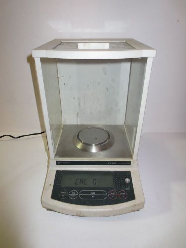 Shimadzu Corporation Japan Electronic Balance Scale AX200