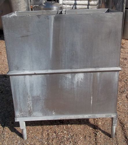 36&#034; x 18&#034; Stainless Steel Vat with Center Drain 36&#034; Deep 100 Gallon on Legs