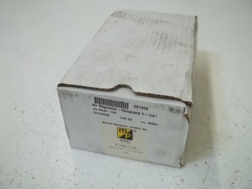 MASTER PNEUMATIC-DETROIT, INC. R180-10G 1-1/4&#034; REGULATOR W/GAUGE *NEW IN A BOX*