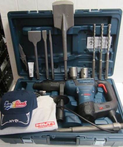 BOSCH RH540M HAMMER DRILL, BRAND NEW, ORIGINAL W/ FREE EXTRAS, FAST SHIPPING