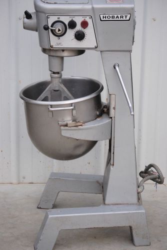 HOBART D-300T 30qt MIXER