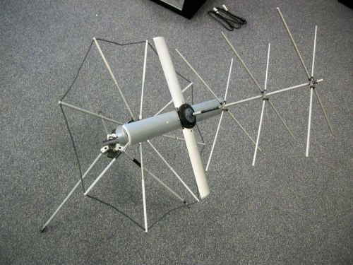 Trivec avant uhf portable antenna satellite av 2040-1 communication - used for sale