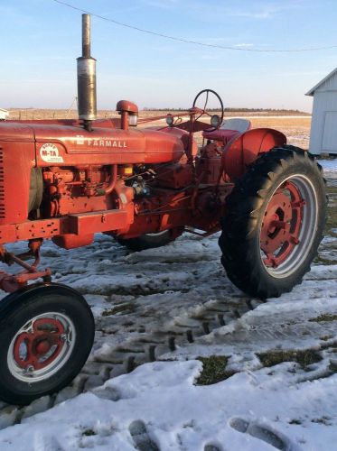 Farmall Super M-TA tractor wide front