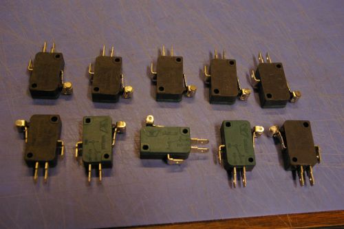 19 – BAOLIAN Green Three Terminal Coin Switch (Short). NEW micro Switch