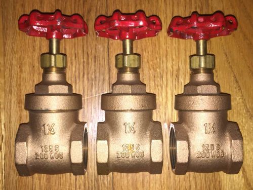 3 NEW 1 1/4&#034; Brass Gate Valves 200 WOG Design Threaded