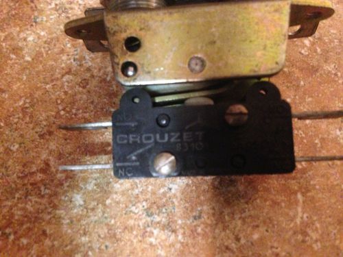 Crouzet 83101 sp 2071-50 snap switch 5 amp 250 volt 4-pole 2no, 2nc for sale
