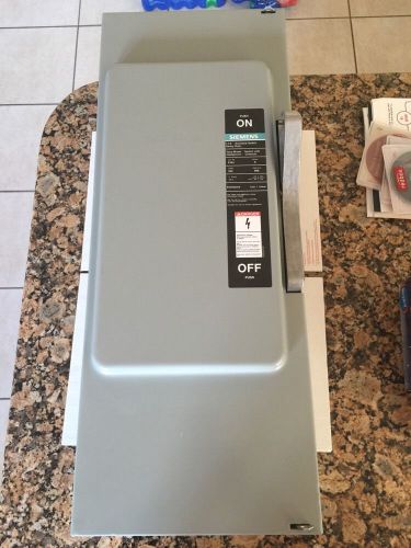 SIEMENS ITE VACU-BREAK FUSIBLE DISCONNECT 200 AMP 600 VAC MODEL F354 SERIES A