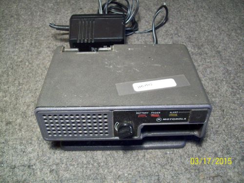 Motorola Minitor II Amplified/Speaker Charger----Tested