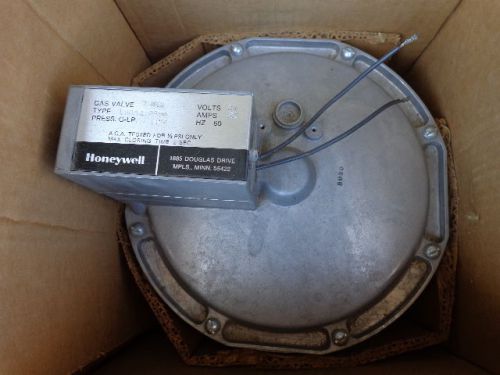 NEW HONEYWELL V88A1709-3 2&#034; GAS VALVE