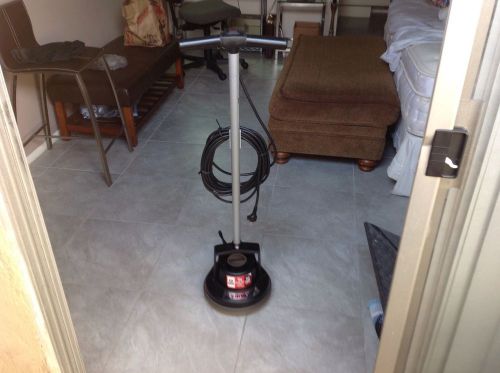 Barely Used! Oreck Orbiter Ultra ORB700MB Floor Buffer