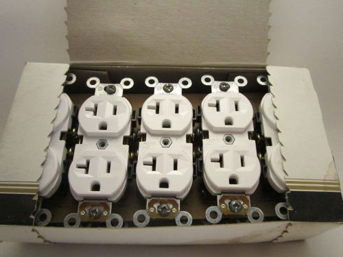 NIB LEVITON CR20-W Duplex Receptacle LOT of 10, 20 A - White Self-Grounding